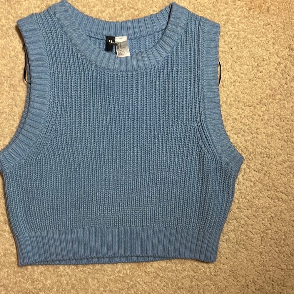 Women’s Cropped Sweater Vest
